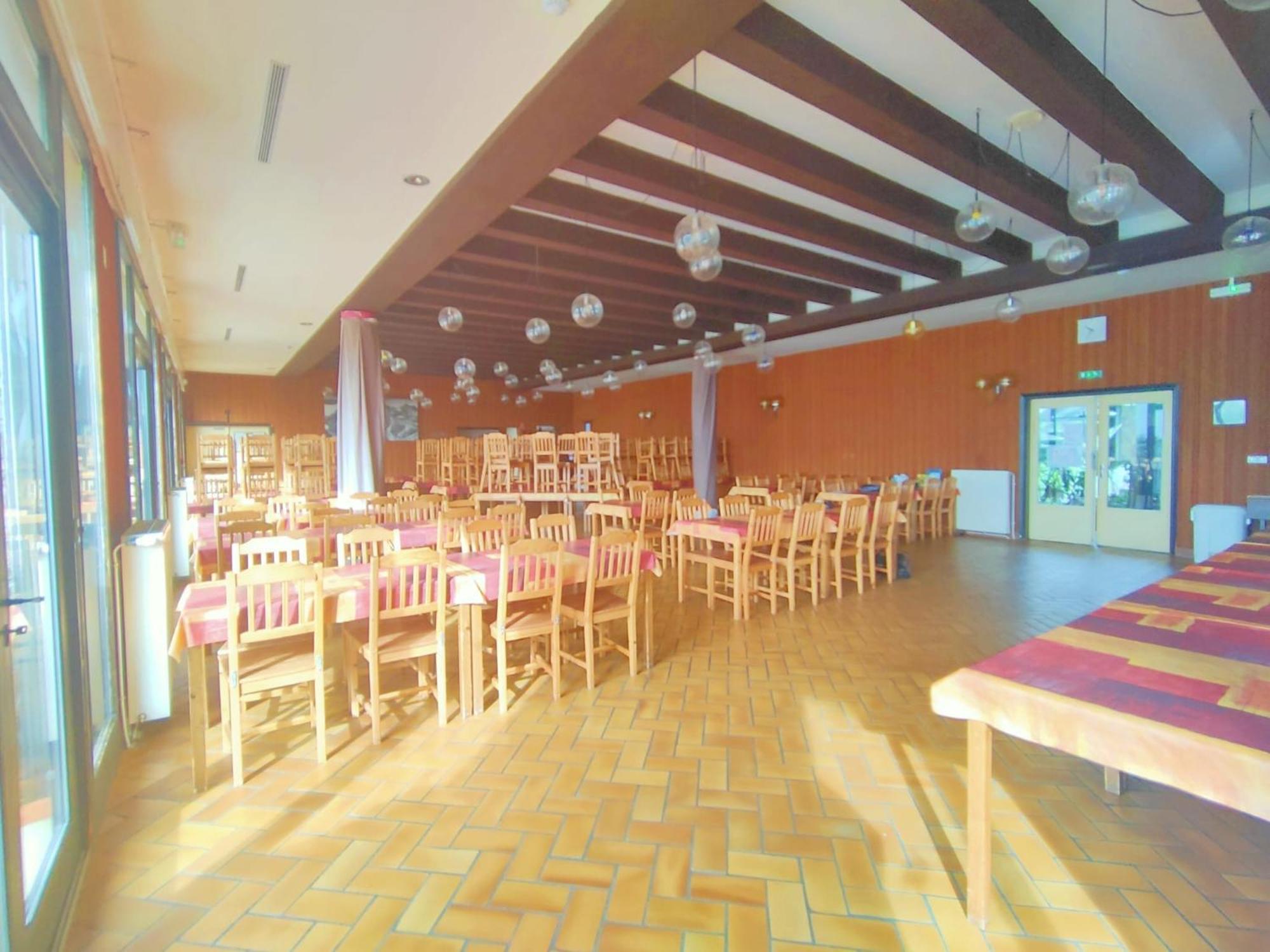 La Moraine Hotel Garin Bagian luar foto